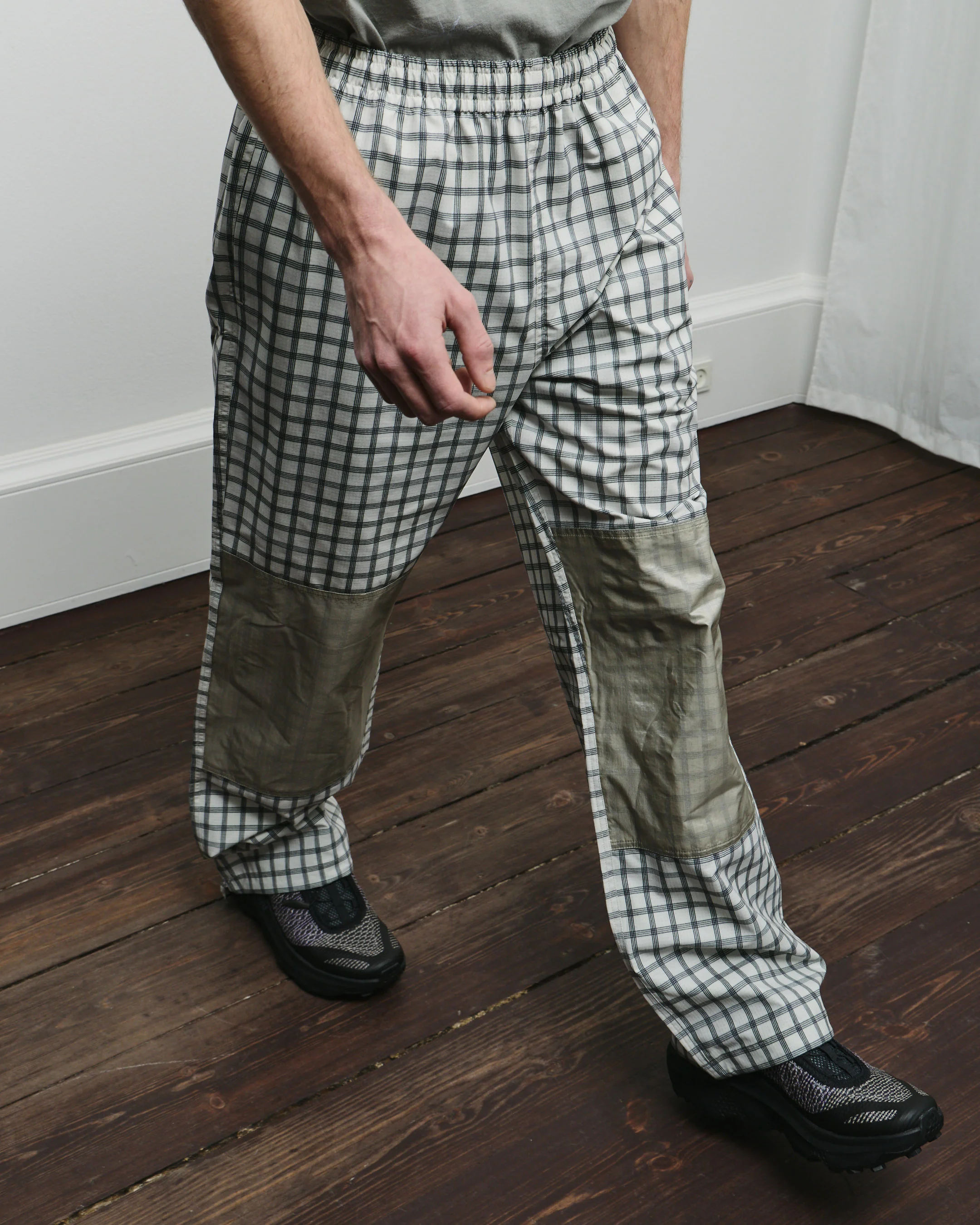 Aair Floweave Printed Check Elasticated Waistband Pants - Image 3