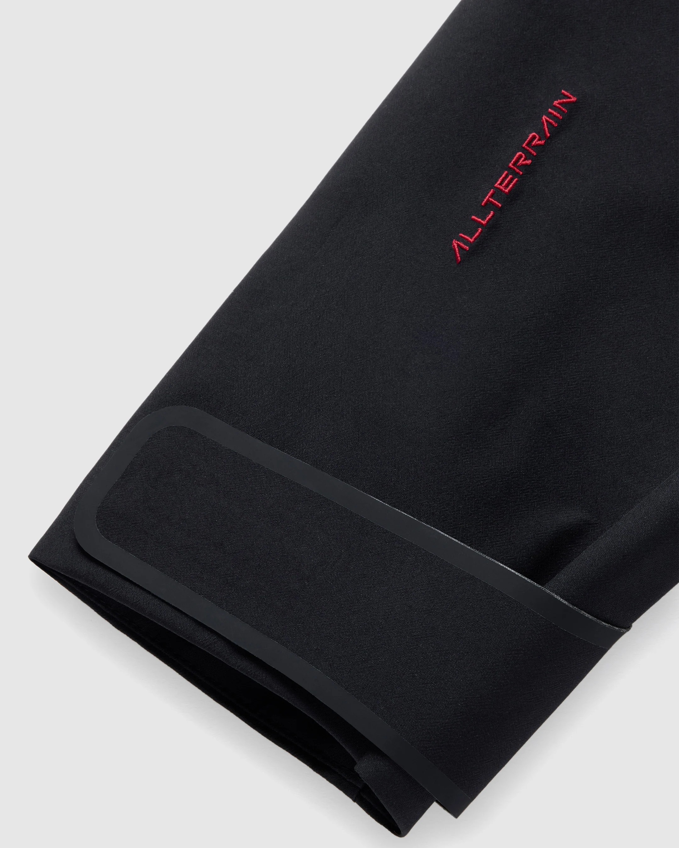 Descente Allterrain x JJJJound Hardshell Jacket - Image 3