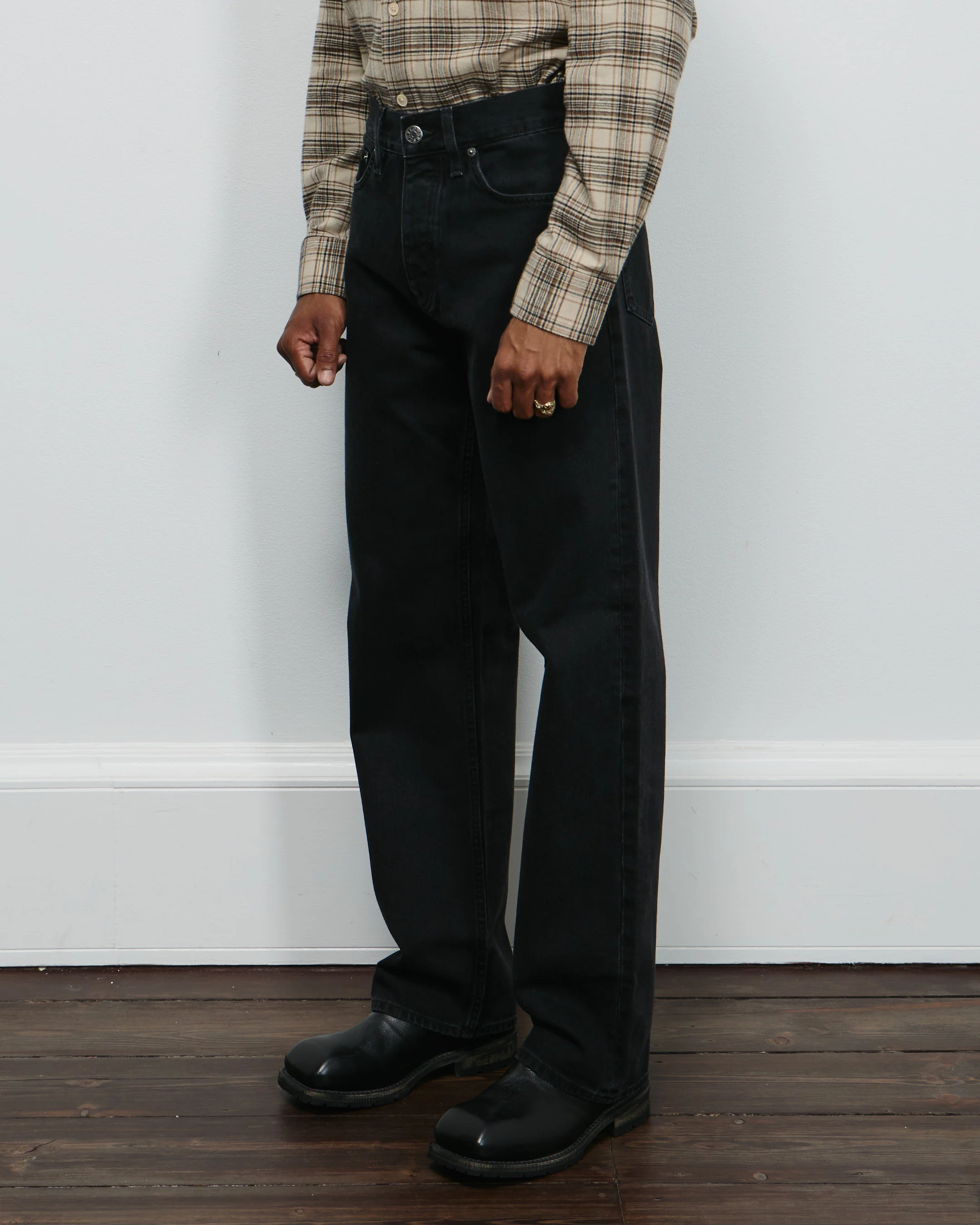 Loose - Black Washed - Image 4