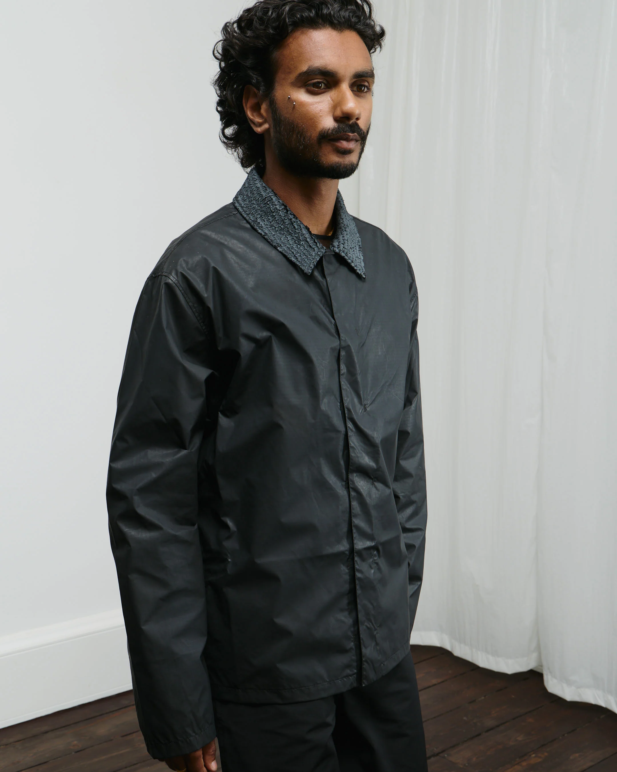 Spinn Alpha Collar Overshirt - Black - Image 3